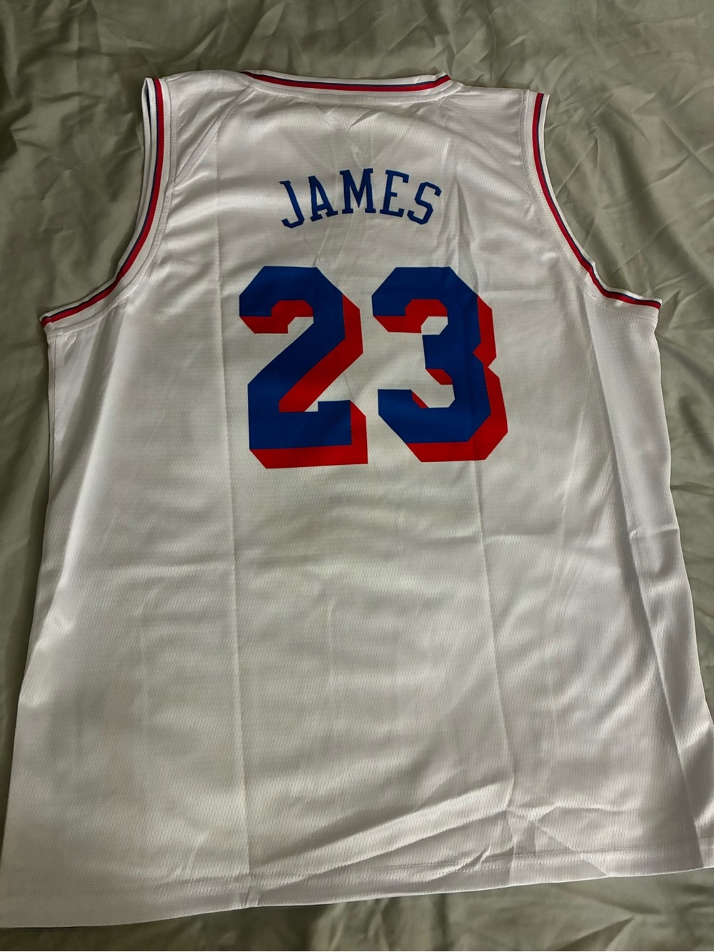 LeBron James ‘Phila’ Philadelphia 76ers #23 White Jersey Size XL BRAND NEW!!